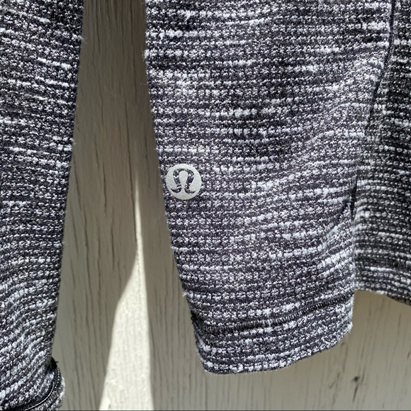 Lululemon Run Briskly 1/2 Zip - Picture 10 of 12